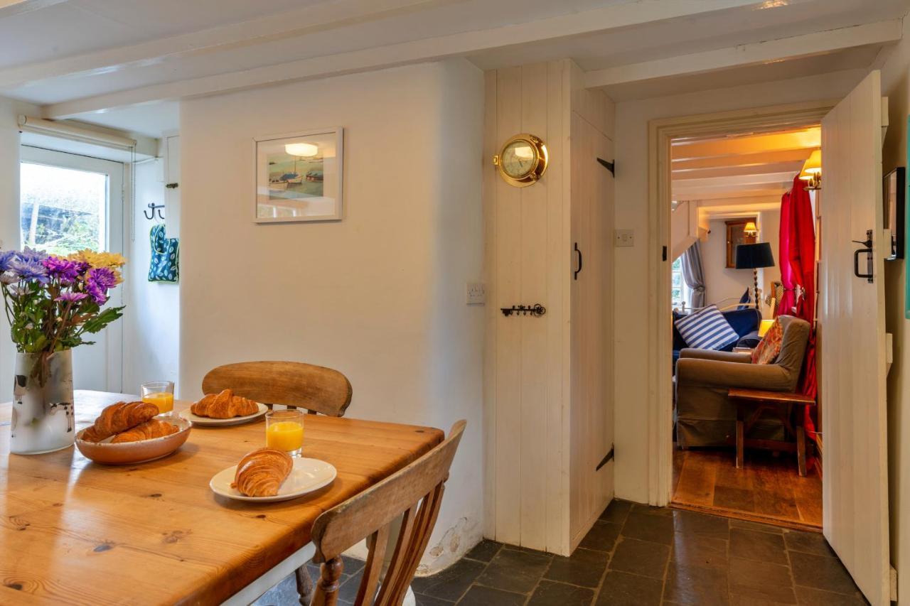 Finest Retreats - Forge Cottage Padstow Extérieur photo