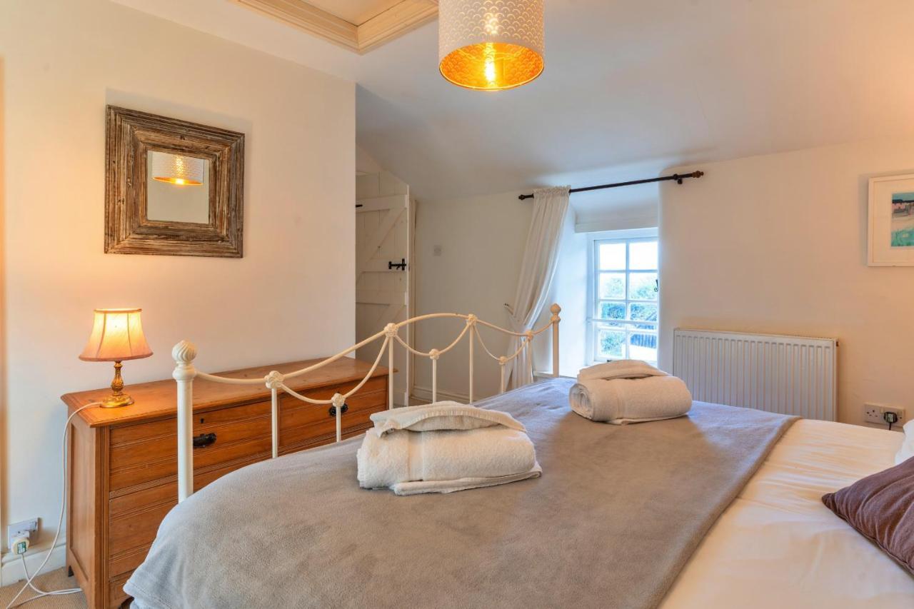 Finest Retreats - Forge Cottage Padstow Extérieur photo
