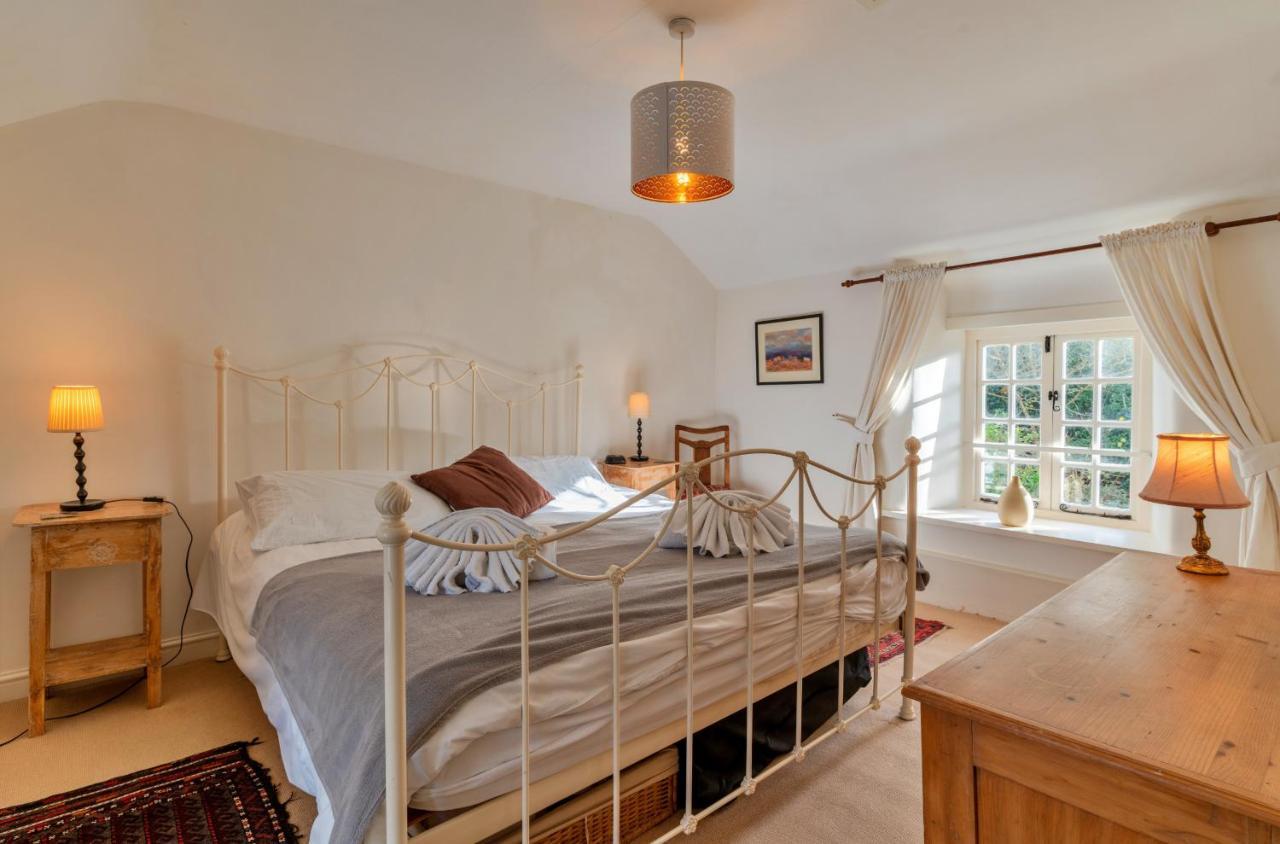 Finest Retreats - Forge Cottage Padstow Extérieur photo