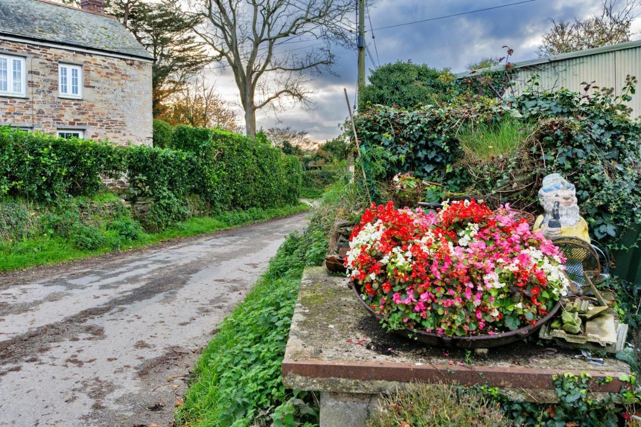 Finest Retreats - Forge Cottage Padstow Extérieur photo